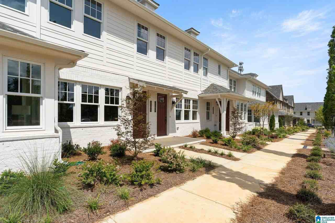 1191 Windsor Sq - Photo 3 of 31