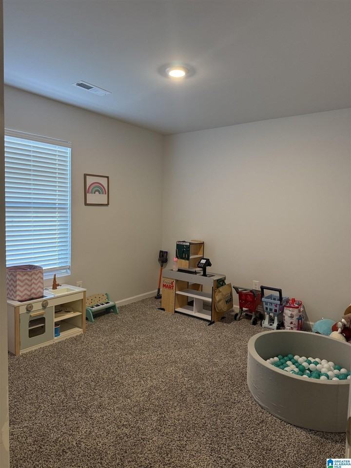 1510 Heritage Cir Se - Photo 2 of 14
