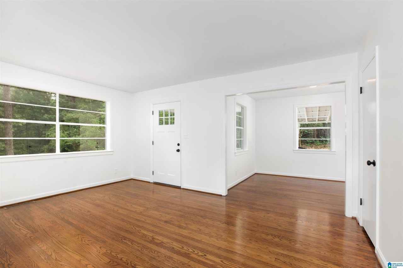 724 Rose Dr - Photo 6 of 39