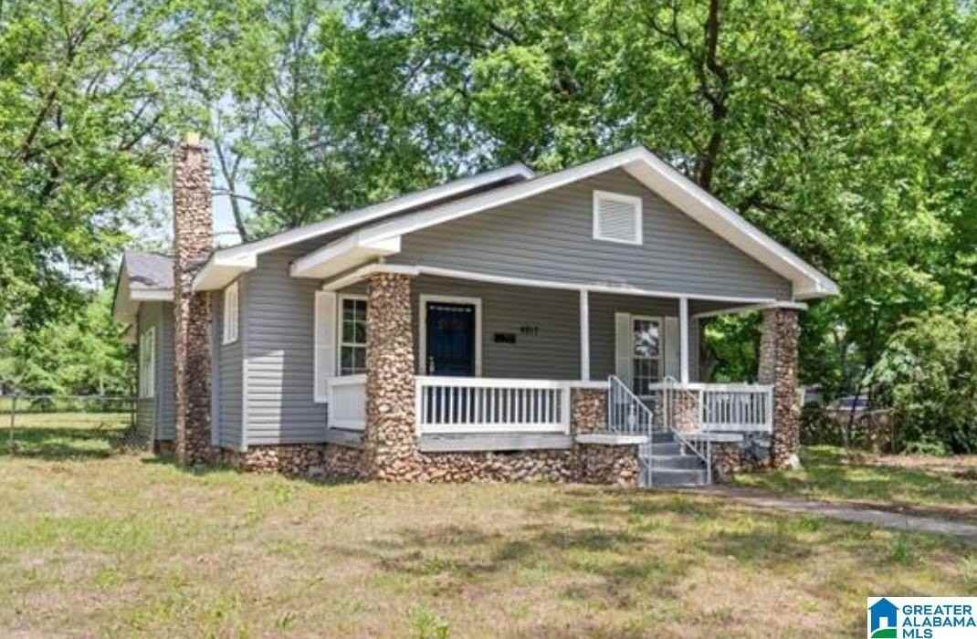 4817 Court R - Photo 2 of 9