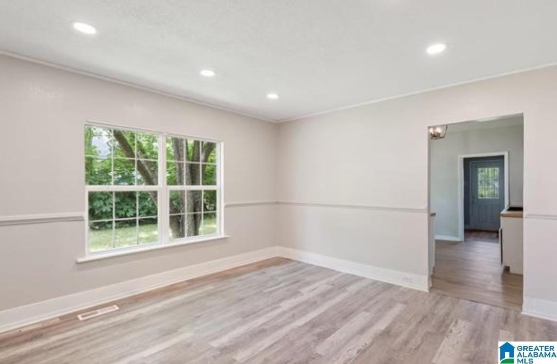 4817 Court R - Photo 3 of 9