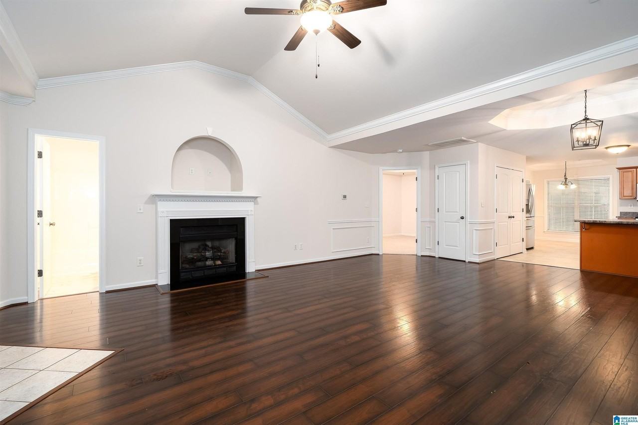 6062 Townley Ct - Photo 6 of 25