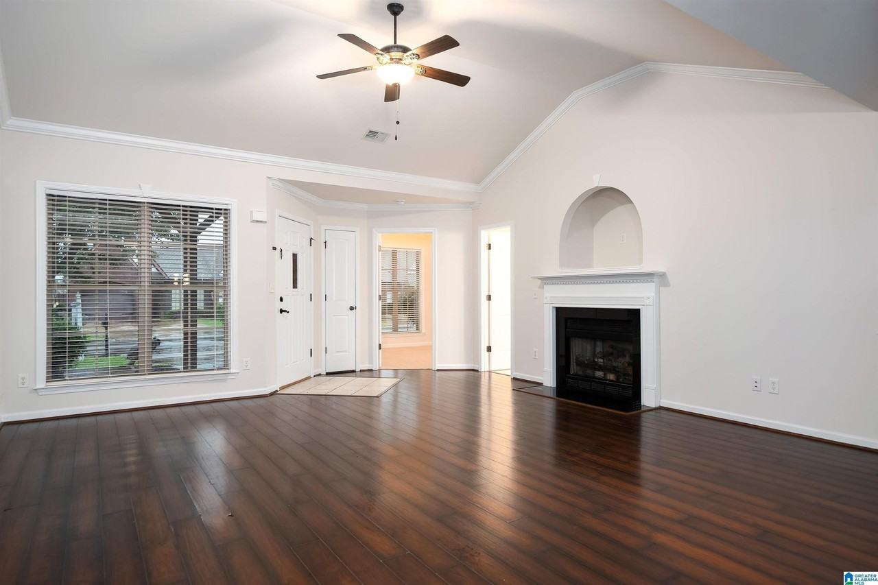6062 Townley Ct - Photo 7 of 25