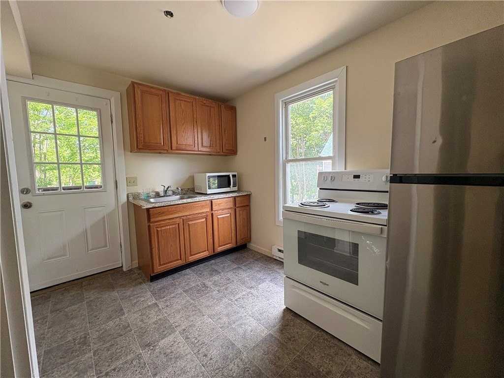 36 Cherry St #3 - Photo 3 of 7