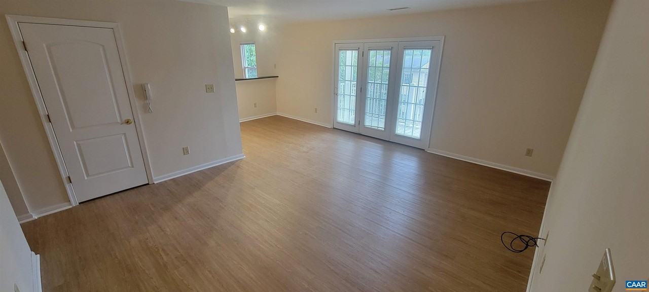 1356 Villa Way #E - Photo 6 of 27