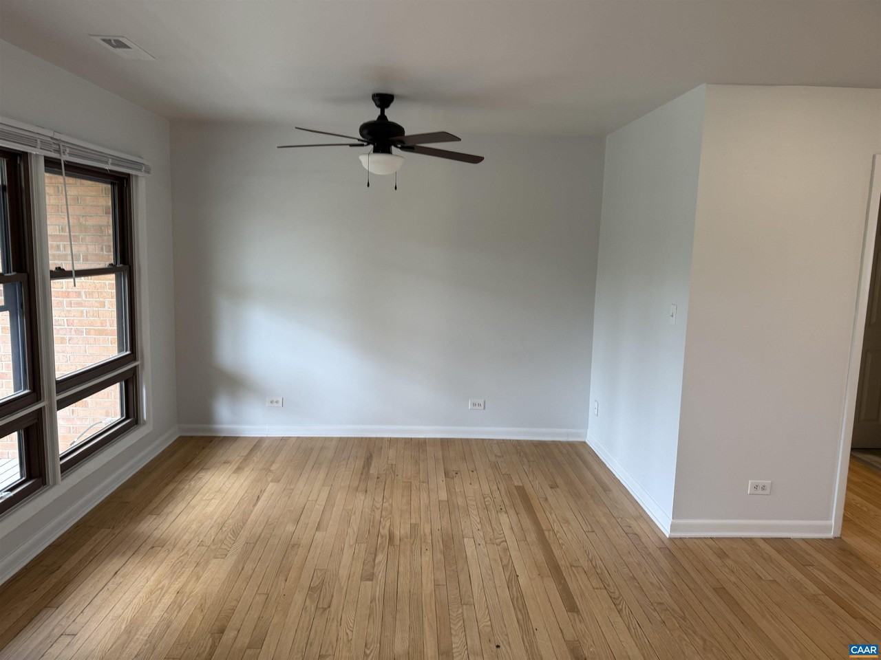 115 Apple Tree Rd - Photo 4 of 11