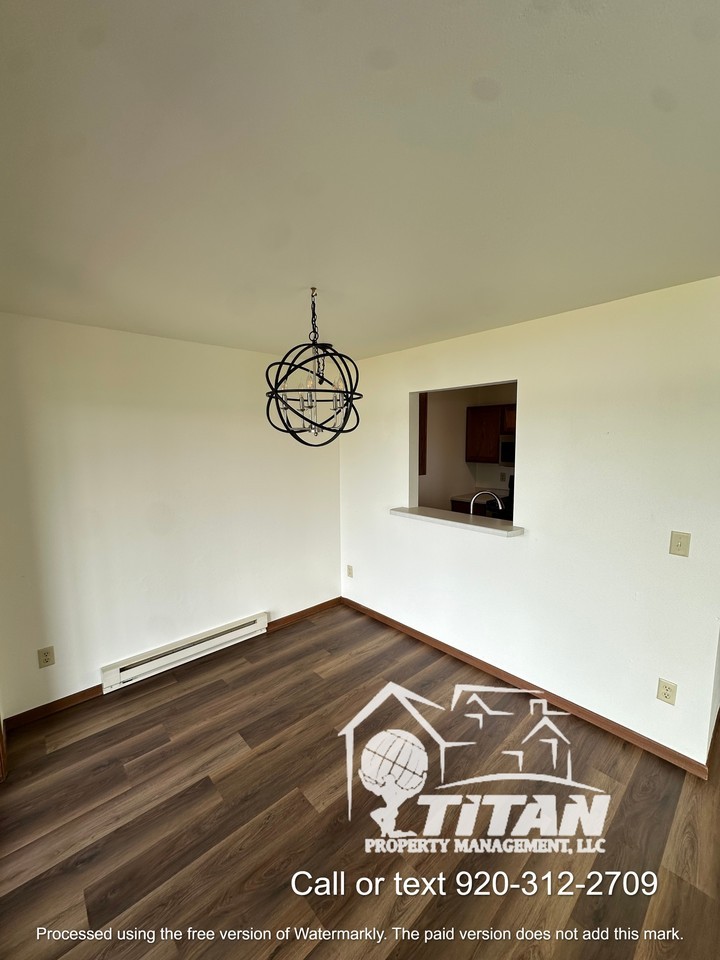 1525 Arboretum Drive - Photo 3 of 12