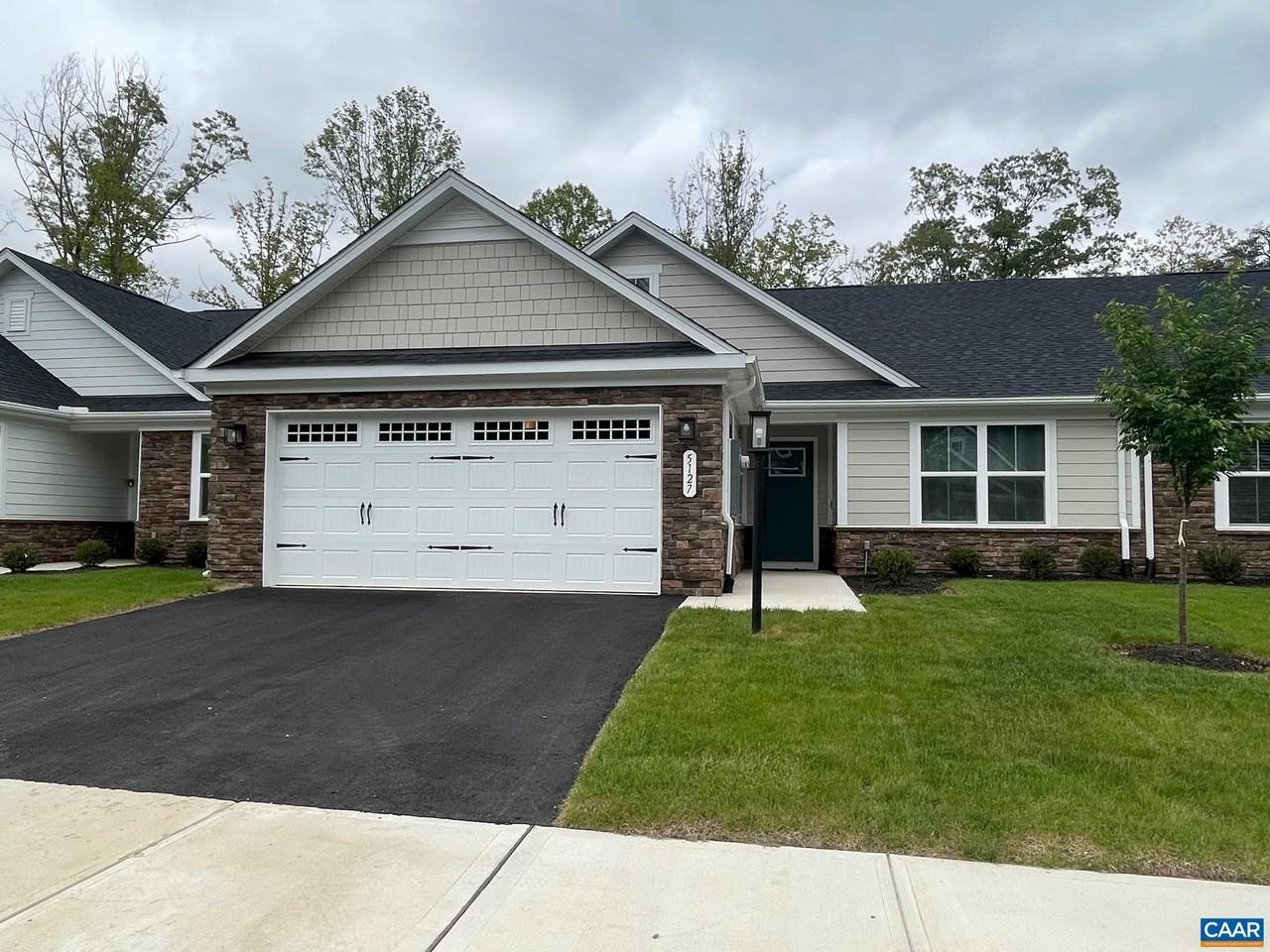 5127 Lazy Branch Ln