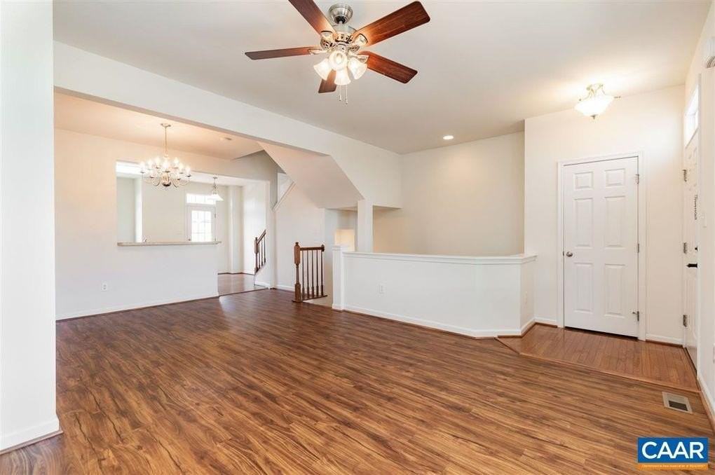 2138 Lockwood Dr - Photo 4 of 32