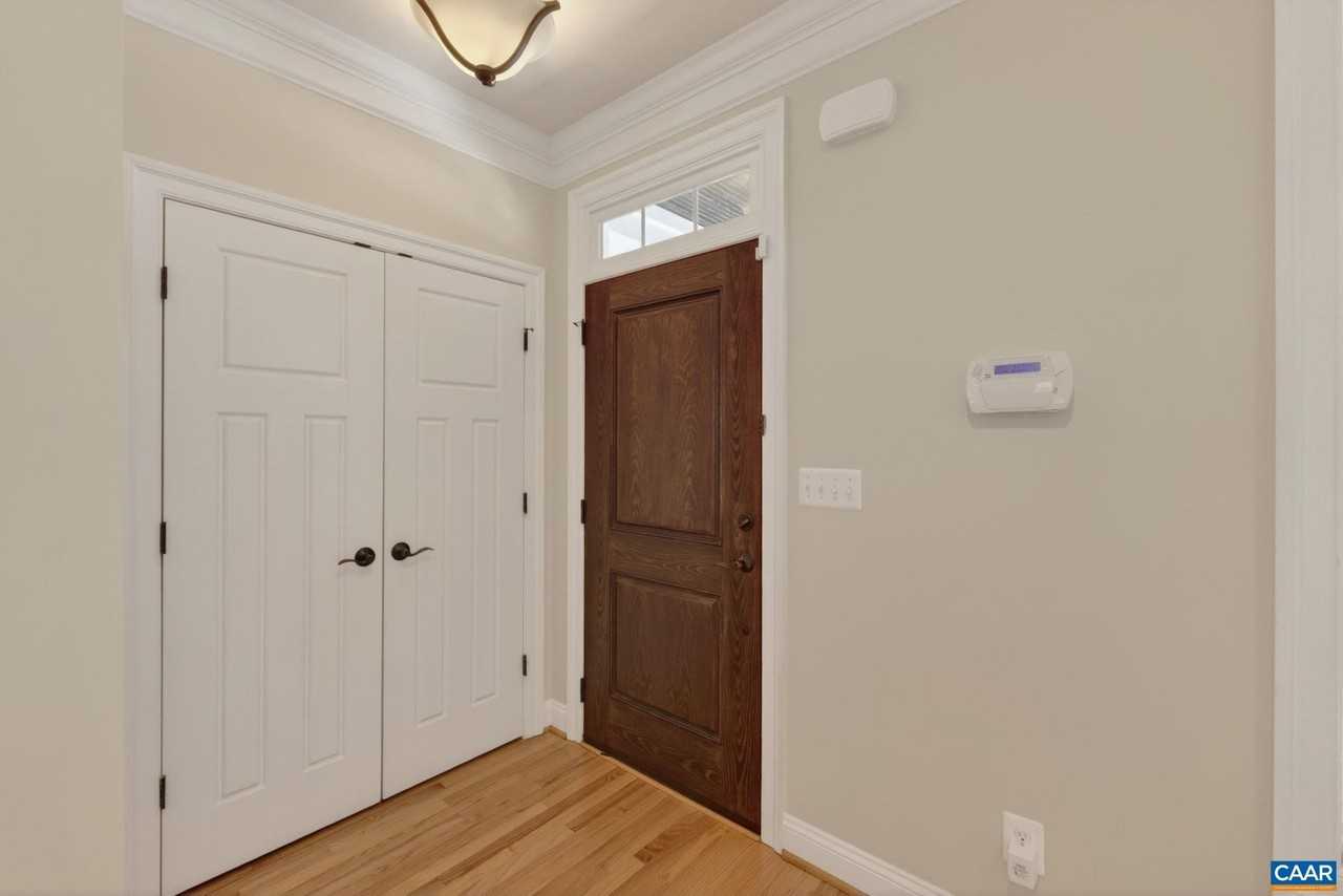 2942 Templehof Ct - Photo 7 of 47