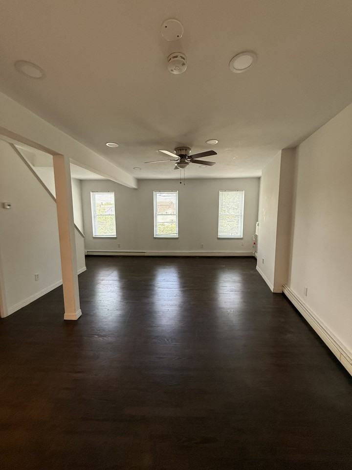 140 Union Street - Photo 2 of 7