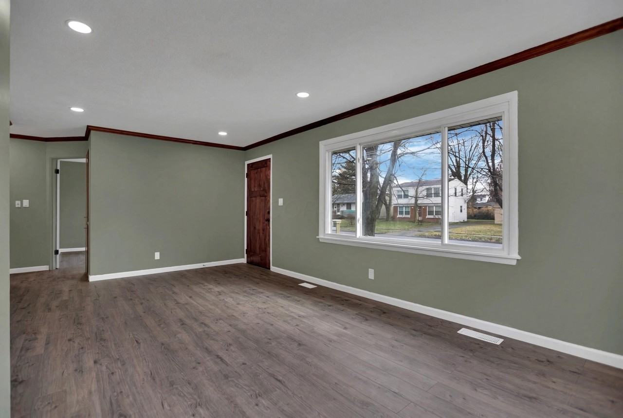1251 Dellwood Ave - Photo 7 of 29