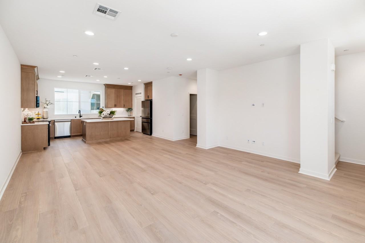 4618 Catmint Ln - Photo 5 of 41