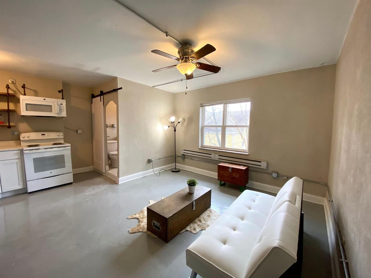 3136 Grand Ave - Photo 2 of 46