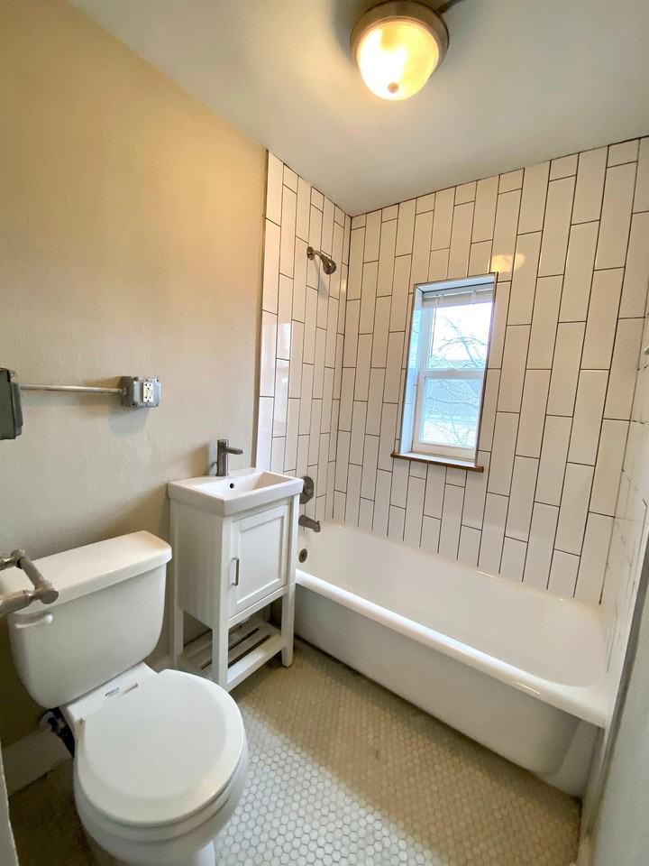 3136 Grand Ave - Photo 7 of 46