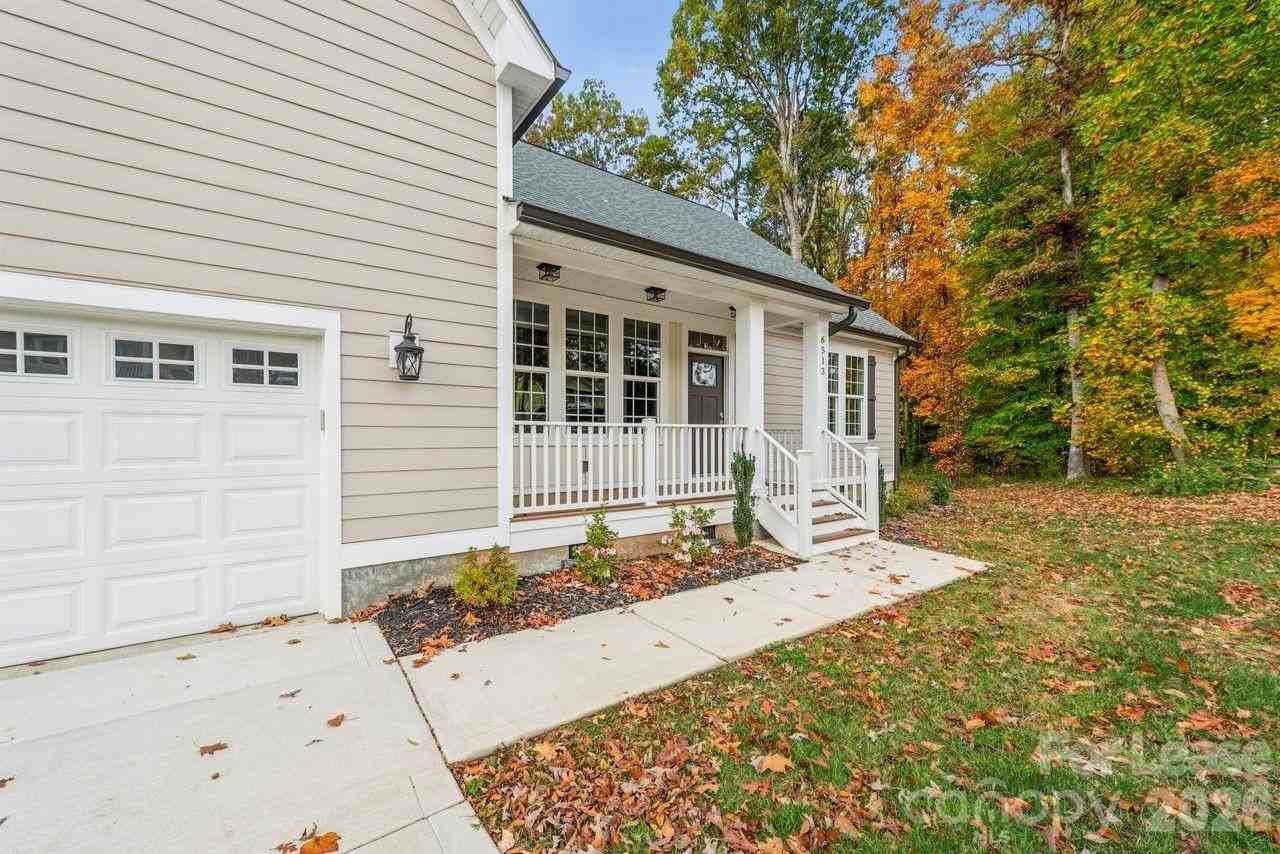 6513 Rockwell Blvd - Photo 2 of 35