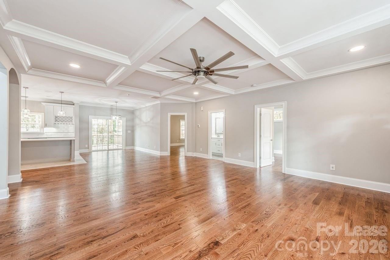 6513 Rockwell Blvd - Photo 5 of 35