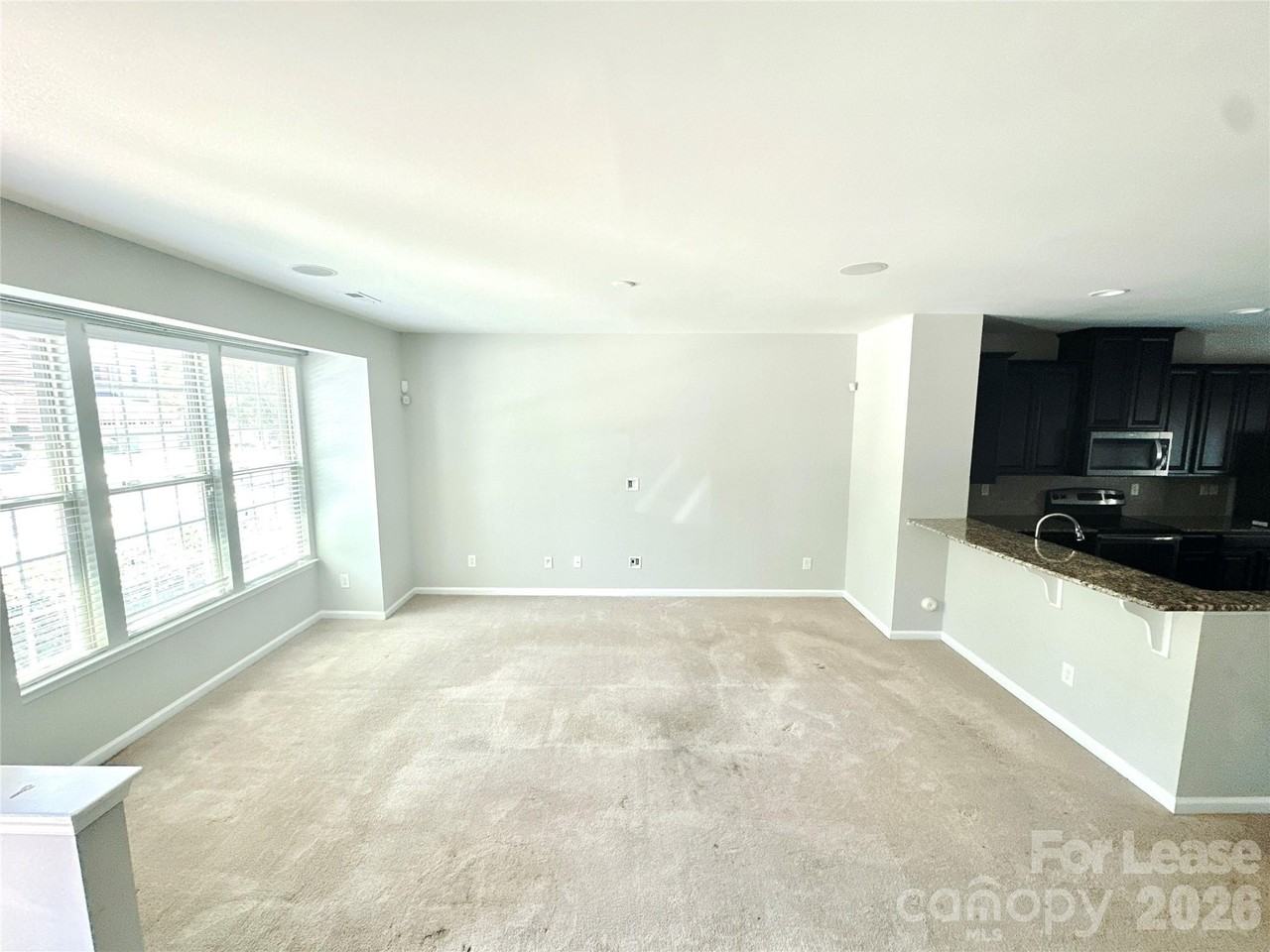 1935 Fleetwood Dr - Photo 7 of 15