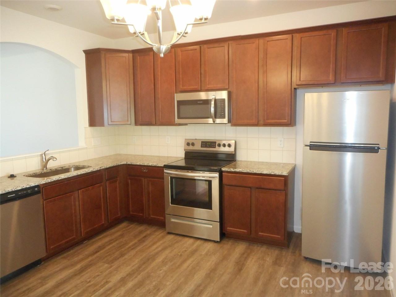 1030 Beatty Woods Dr - Photo 3 of 18