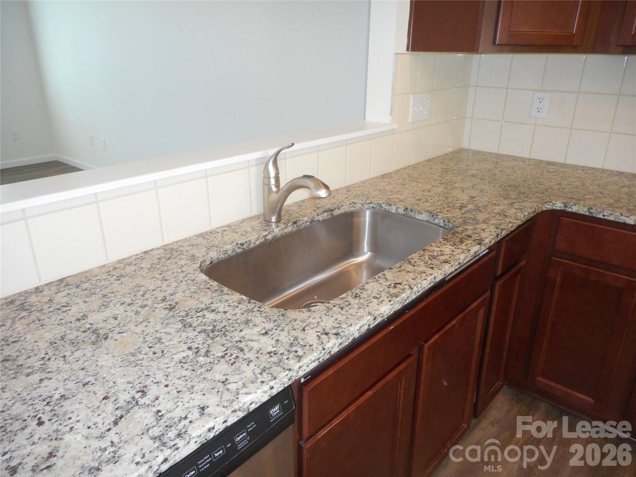 1030 Beatty Woods Dr - Photo 4 of 18