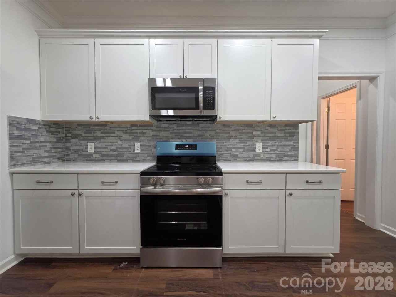 595 Foxwood Dr Se - Photo 7 of 30