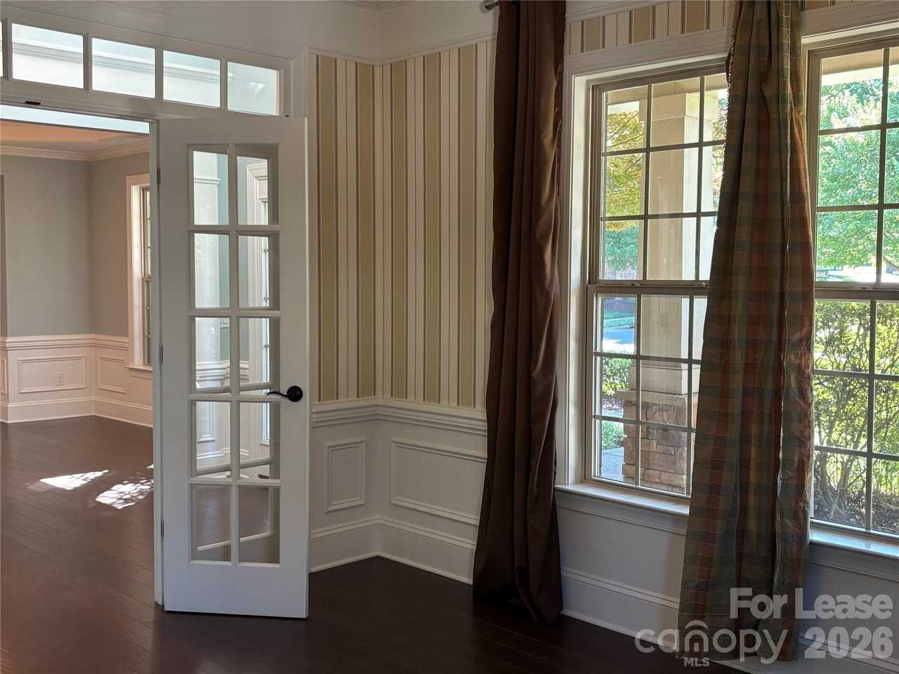 8811 Tamarron Dr - Photo 7 of 43