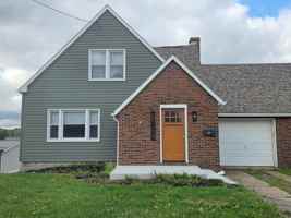 featured image of 1555 Pitt St