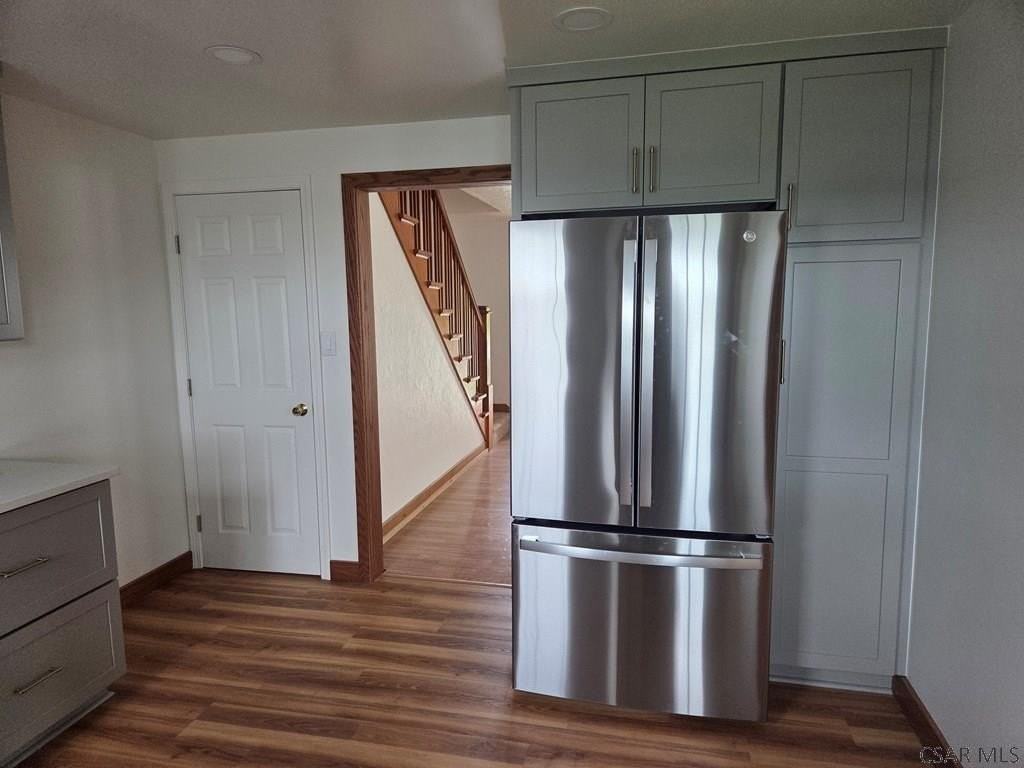 1555 Pitt St - Photo 6 of 9