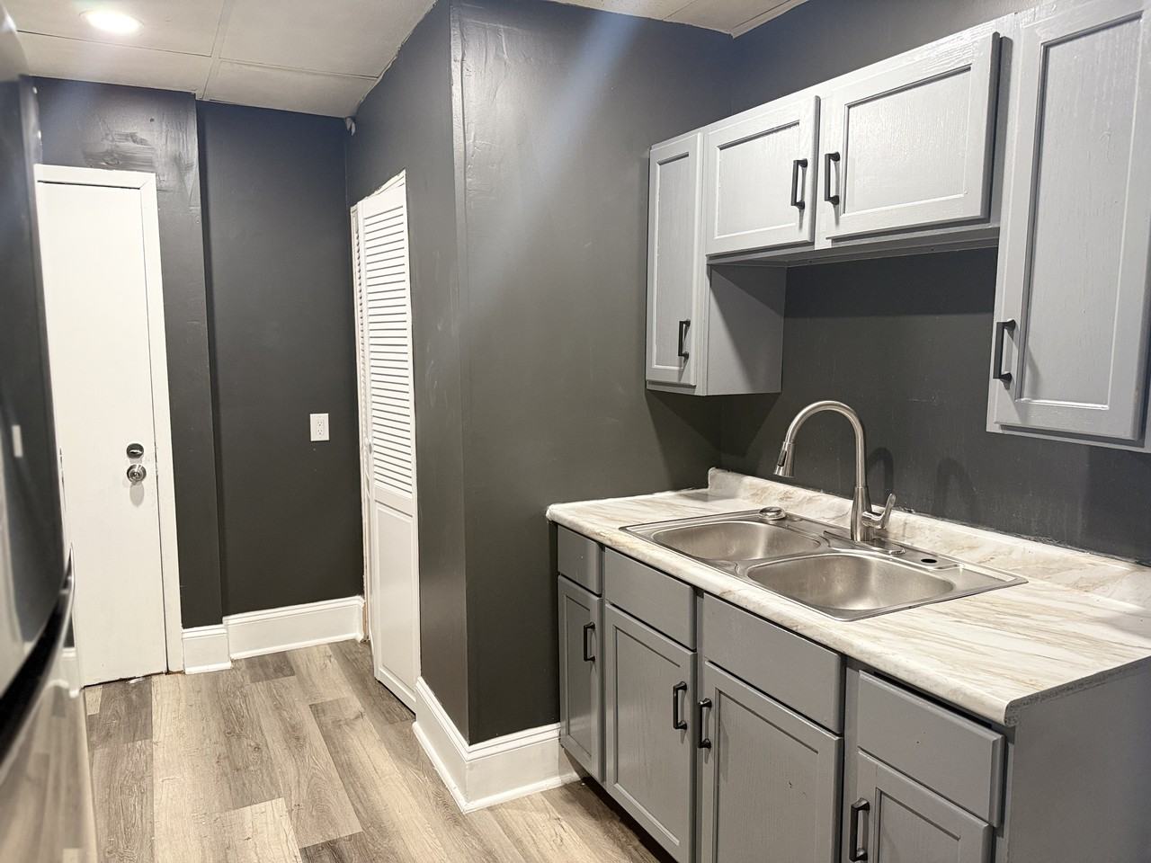 7450 South Maryland Avenue/824 E 75th St - Photo 2 of 42