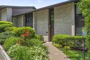 featured image of 245 Hamilton Ave #1