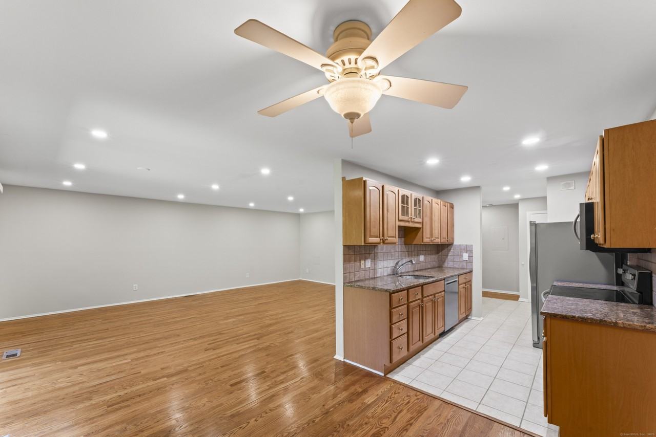 245 Hamilton Ave #1 - Photo 6 of 28