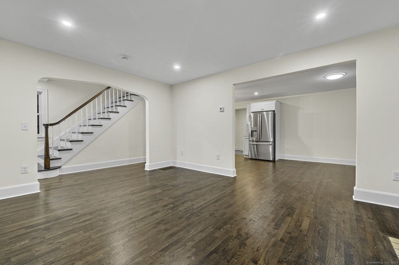46 Puritan Ln - Photo 5 of 23