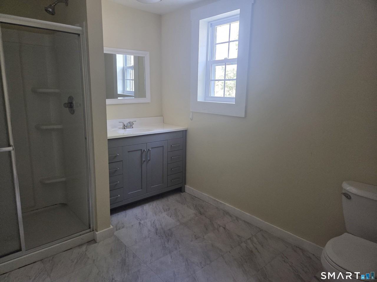 37 Rose Park Ave - Photo 5 of 8