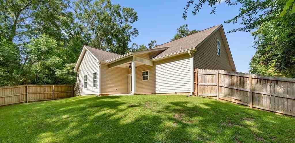 122 Craftsman Dr - Photo 5 of 36
