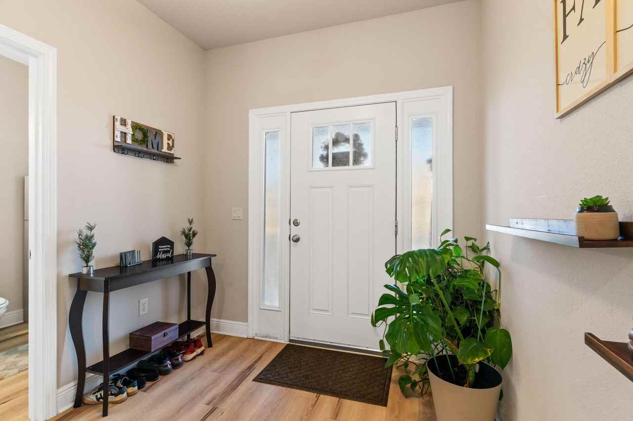 224 Baycliff Dr - Photo 6 of 50