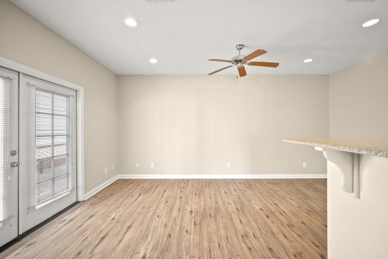 830 Arbor Lake Dr - Photo 5 of 35