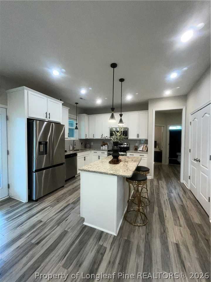 134 Chatfield Dr - Photo 4 of 25