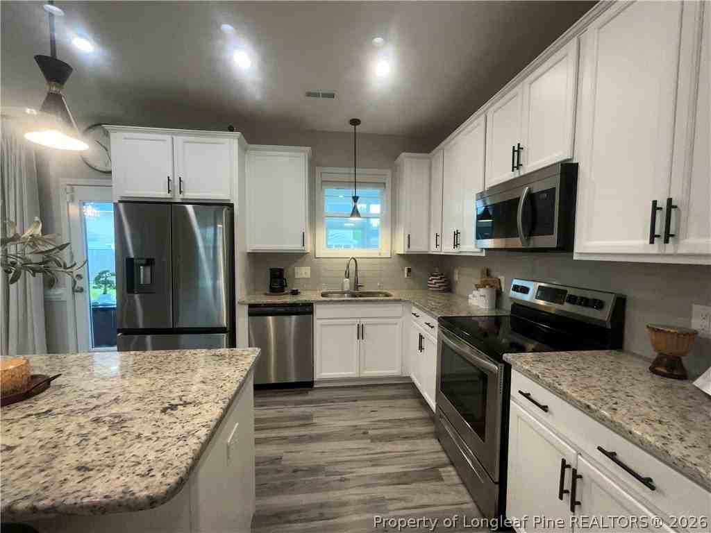 134 Chatfield Dr - Photo 5 of 25