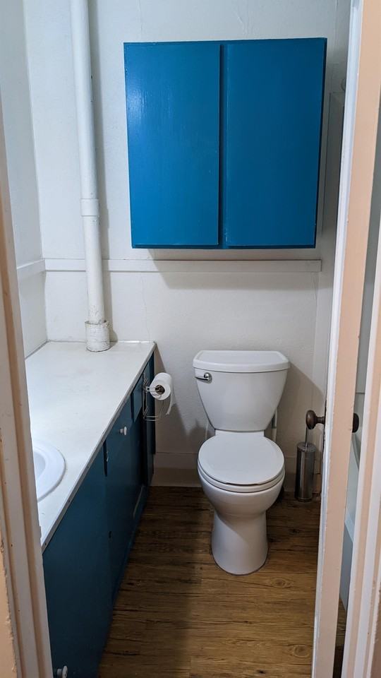 200 East Laurel Street - Photo 4 of 12