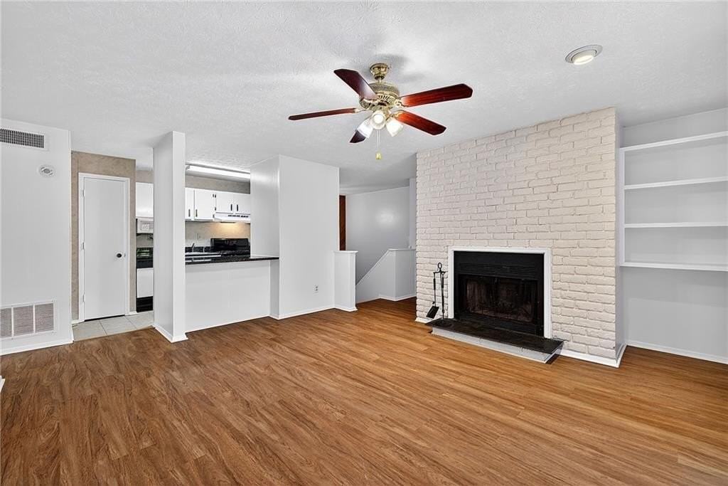 903 Cumberland Ct Se - Photo 3 of 22