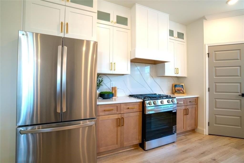 1355 Sydney Oaks Drive #8 - Photo 4 of 34