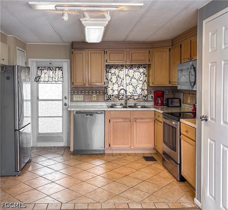 5558 Sir Walter Way - Photo 3 of 7