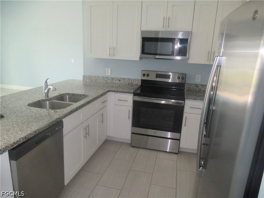 4230 Nw 32nd Ter - Photo 5 of 14