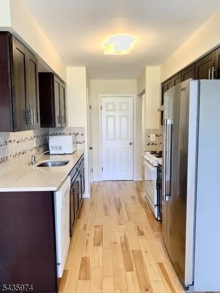 305 Marten Rd - Photo 6 of 37