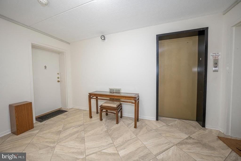 260 Montgomery Ave #304 - Photo 5 of 30