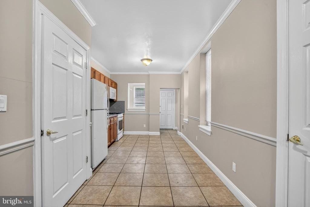1953 E Stella St - Photo 7 of 20