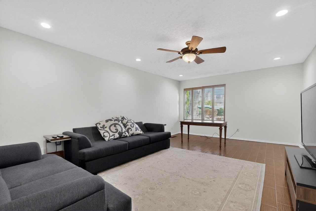 9735 Village Green Dr Ne - Photo 5 of 37