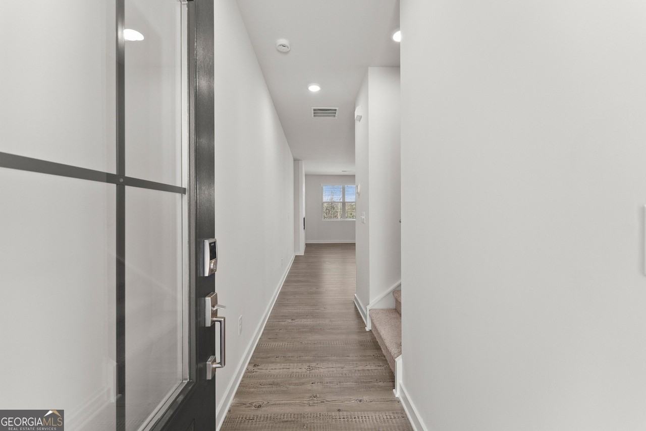 1922 Westwind St - Photo 2 of 41