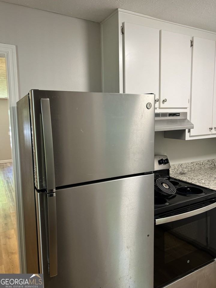 1013 Motley St #C - Photo 4 of 8