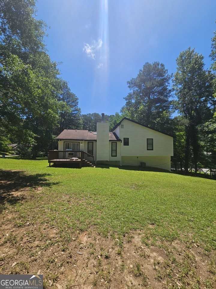 4115 Cranwood Dr - Photo 4 of 23
